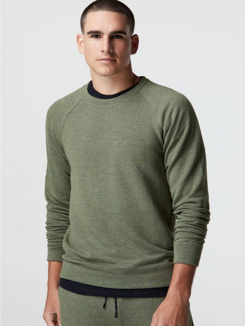 Fabletics Men's the OG Crewneck Sweater - Olive Green
